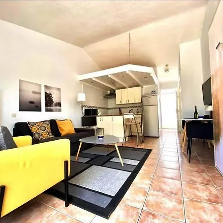 Estudio Paradero Apartment *